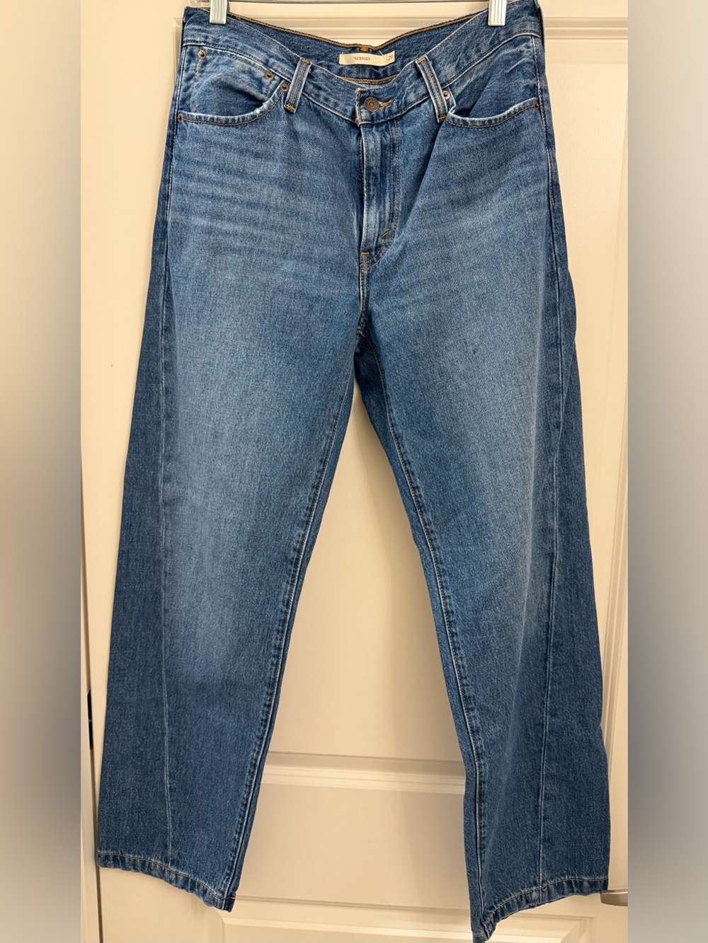 Like New Levi Strauss “94 Baggy” Jean Women’s size 29